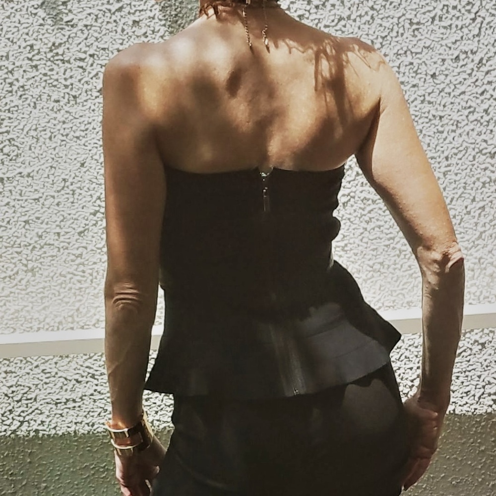 NWOT BEBE Tube Top with Flounce Bottom, XS - Picture 3 of 4